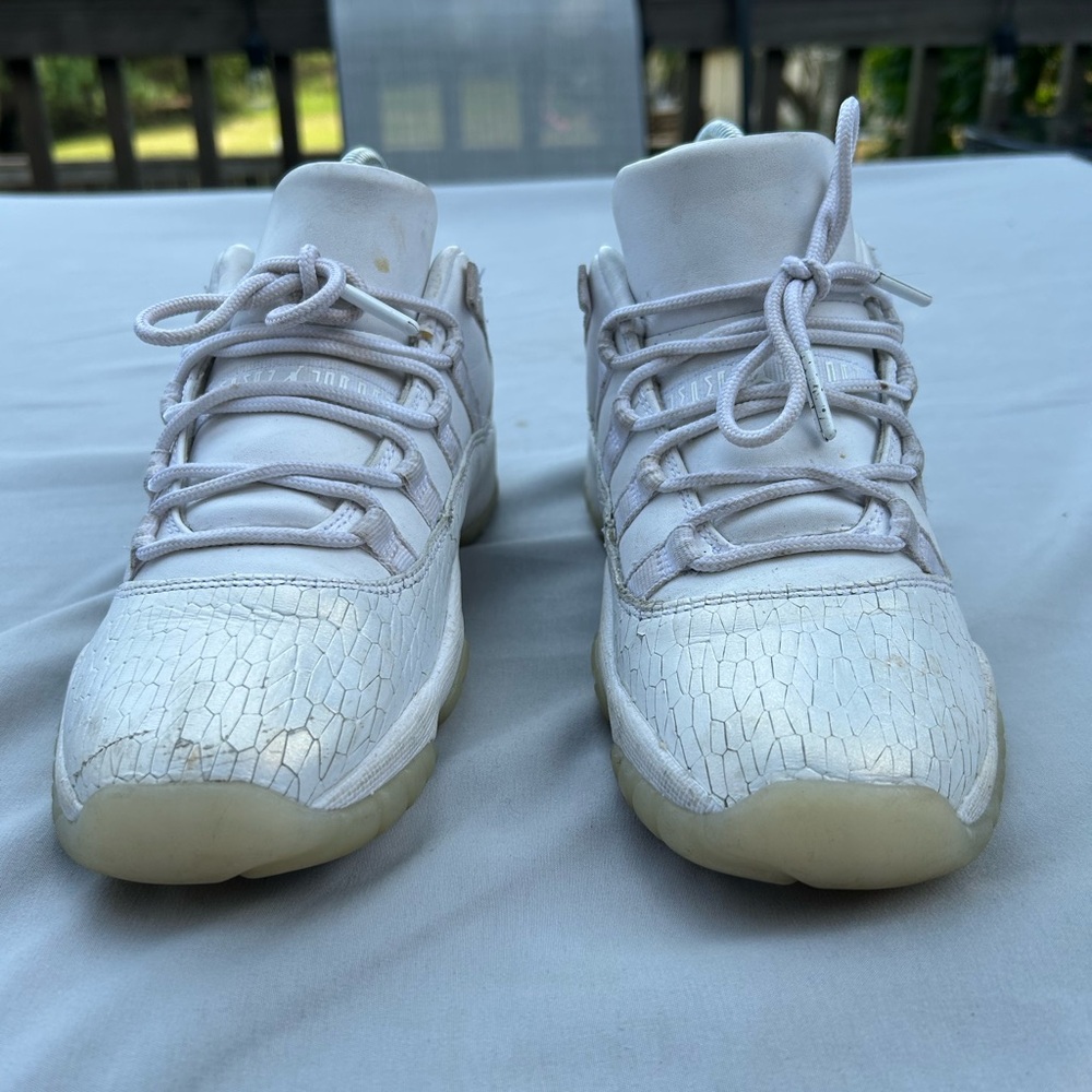 Nike Air Jordan 11 Snakeskin White Sz 5y
